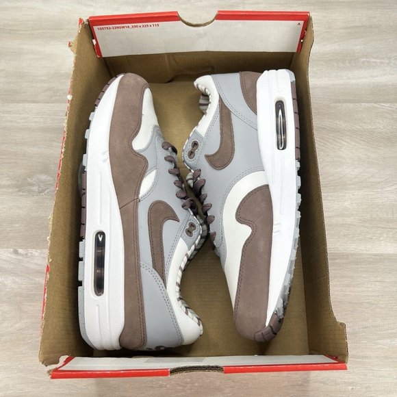 Size 10 - Nike Air Max 1 Shima Shima Summit White / Plum Eclipse FB8916 100 - Picture 11 of 12